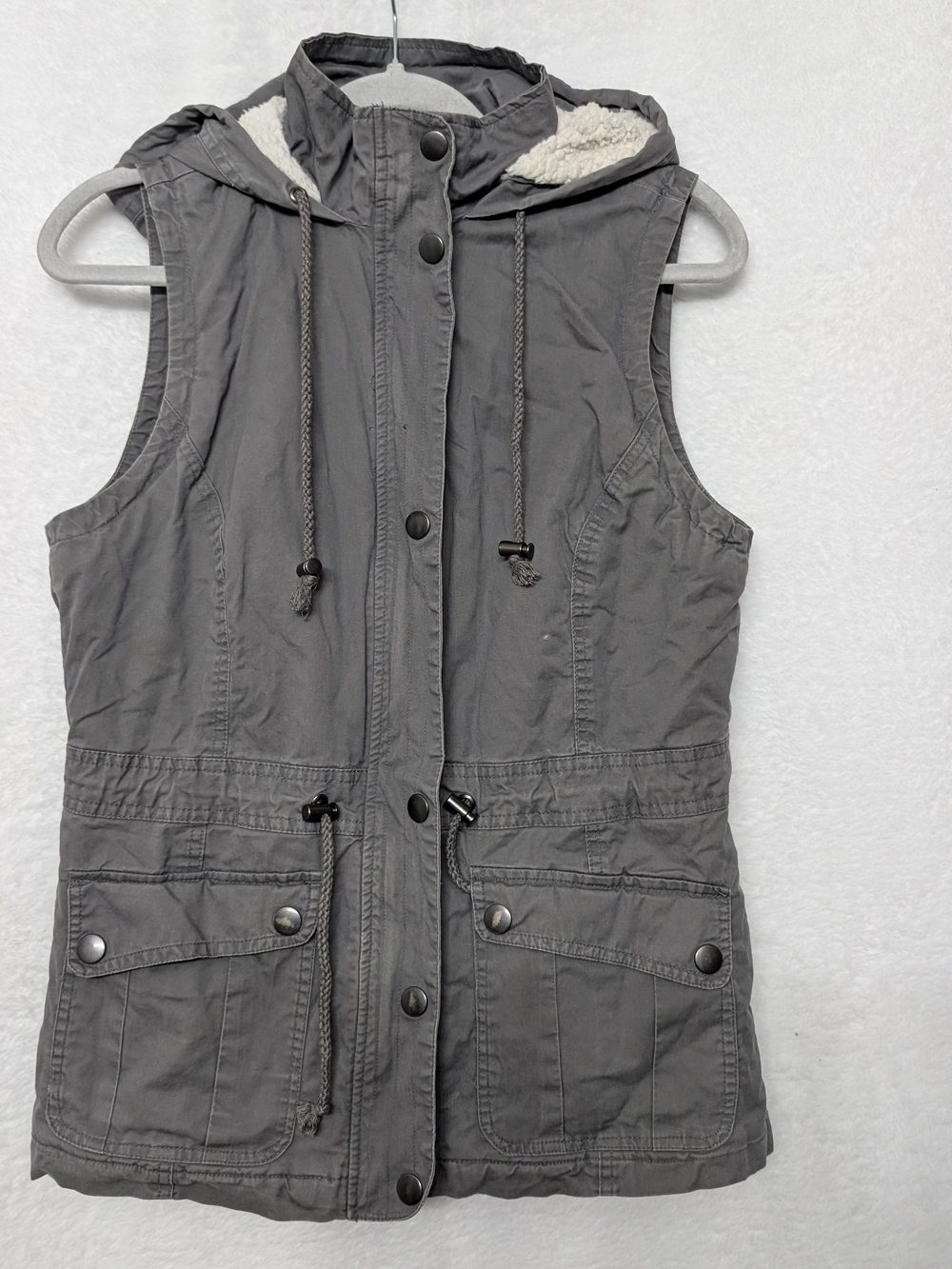 Women’s Gray Hooded Utility Vest - Brand Unknown
